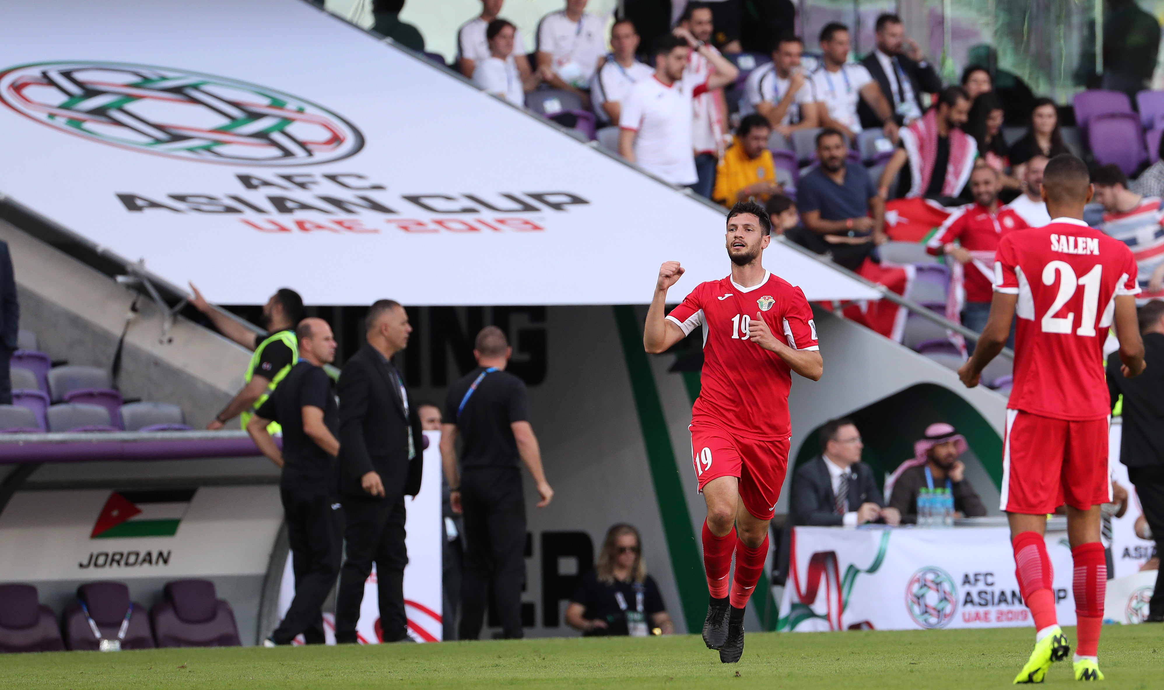 包含卢卡主场逼平，未能实现主场优势的词条